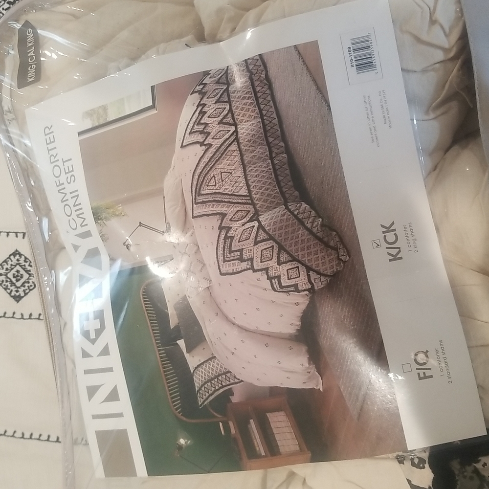 Ink & Ivy Kind Bedding set